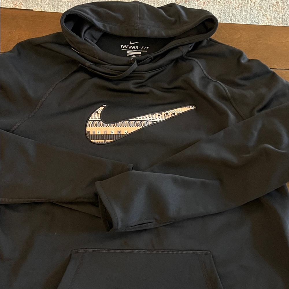 Nike Men's Black Therma-Fit Sweater